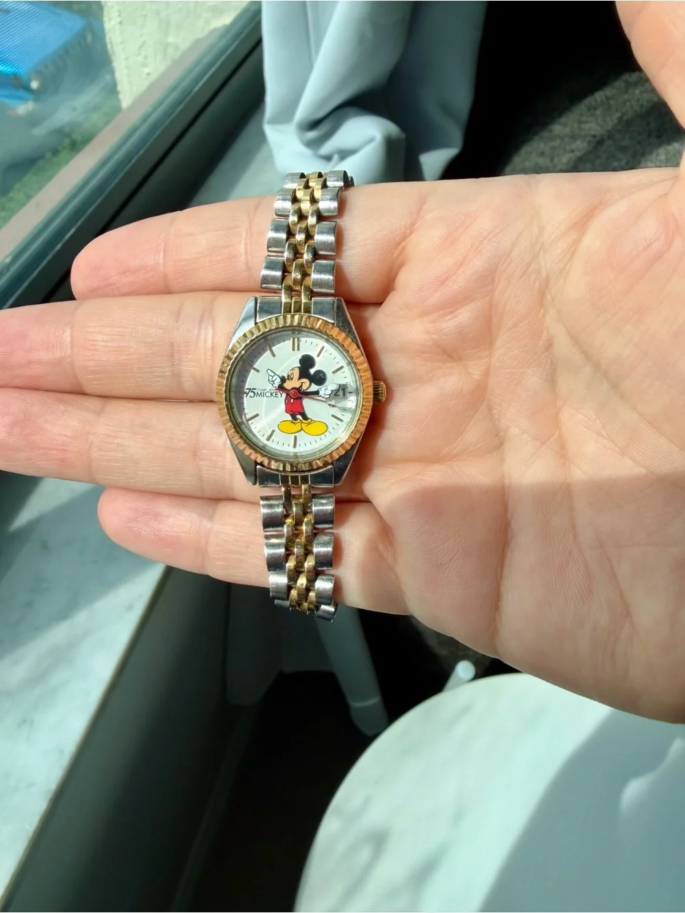 DISNEY Mickey Mouse 75 Year Anniversary Women’s Watch/ MU1016/ Working/ New Batt